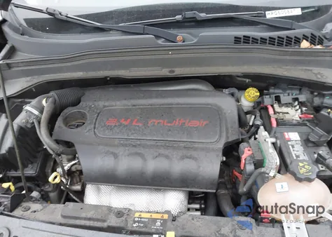 2017 Jeep Renegade Altitude Fwd z USA, uszkodzony, nr VIN ZACCJABB3HPG60084